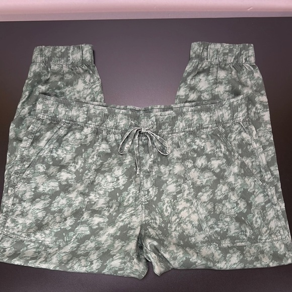 Orvis 100% Lyocell Joggers Ankle Pants XL Drawstring Waist Pockets Camo - Picture 2 of 16